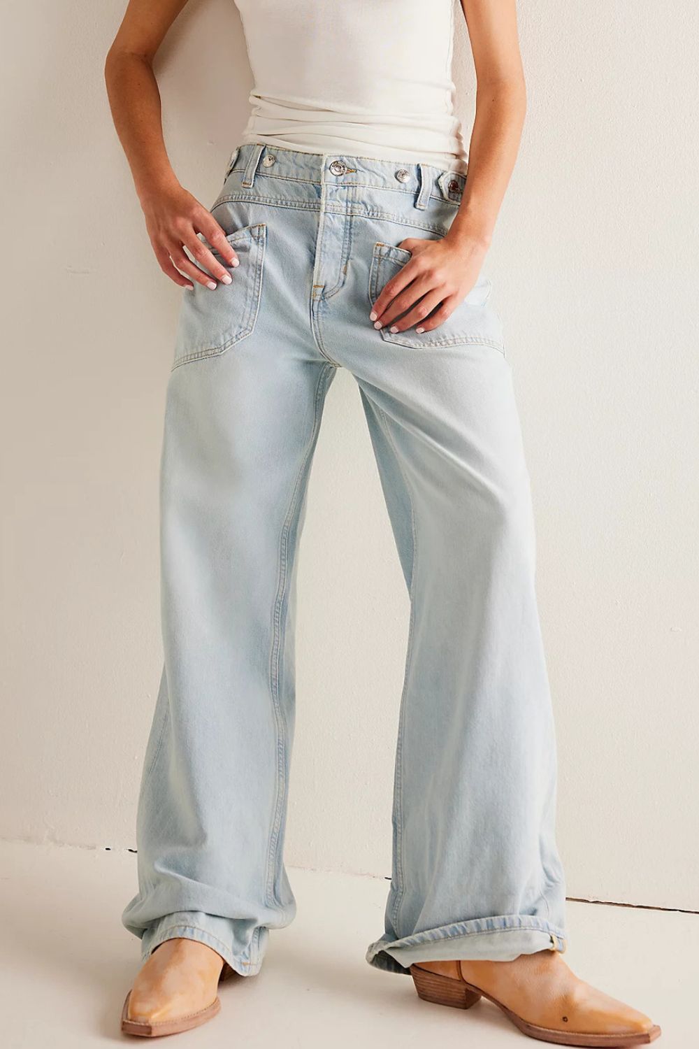 Washed Wide Leg Jeans with Pockets