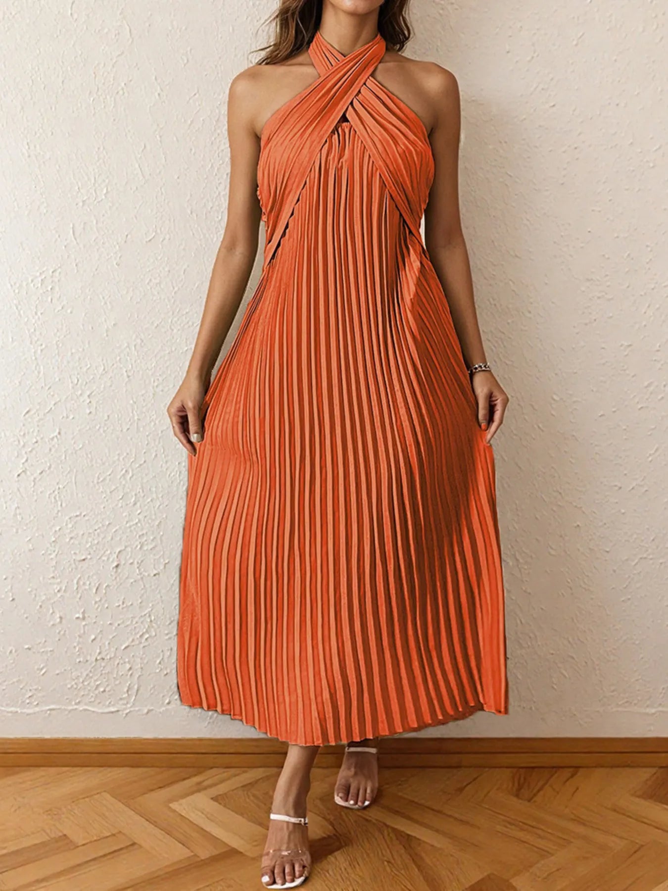 Pleated Halter Neck Midi Dress – Sois Inspire