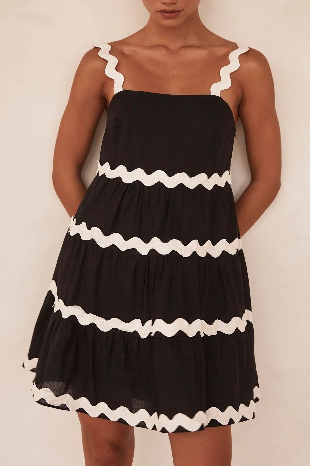 Contrast Trim Square Neck Tiered Dress