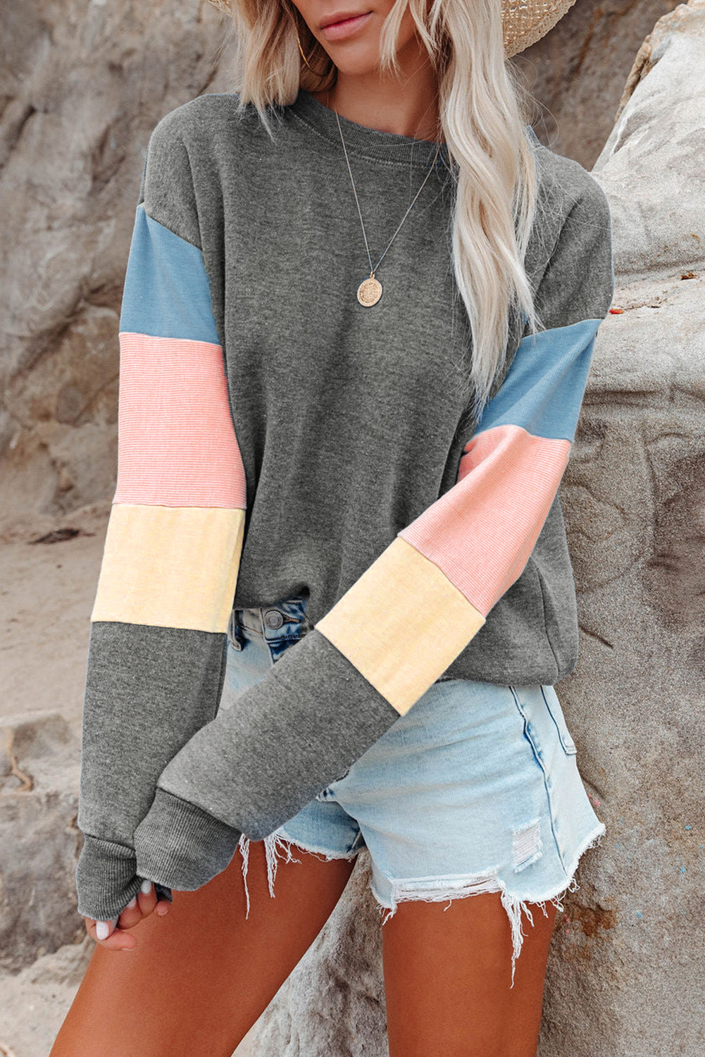 Color Block Round Neck Long Sleeve Sweatshirt