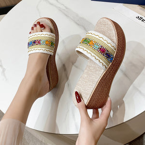 Contrast Cloth Wedge Sandals