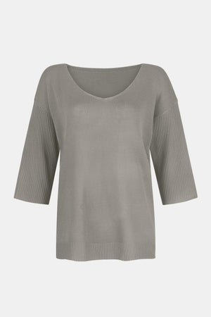 V-Neck Three-Quarter Sleeve Knit Top