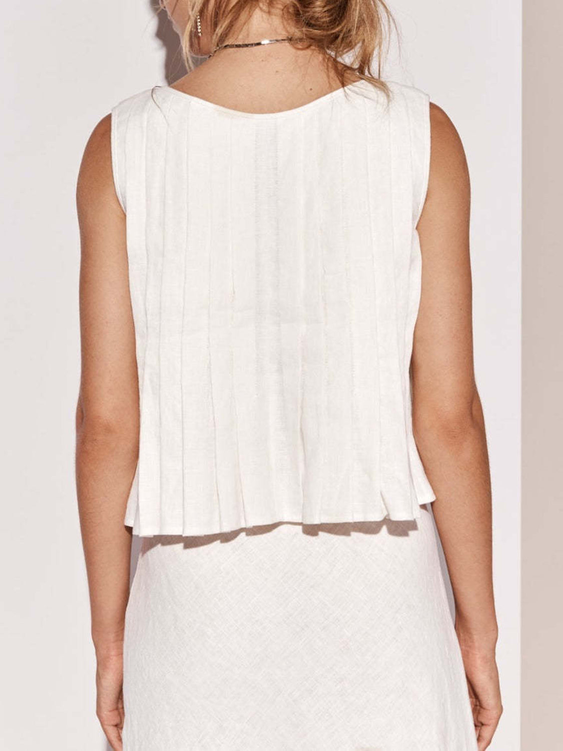 Lovelet Pleated Tied Round Neck Vest