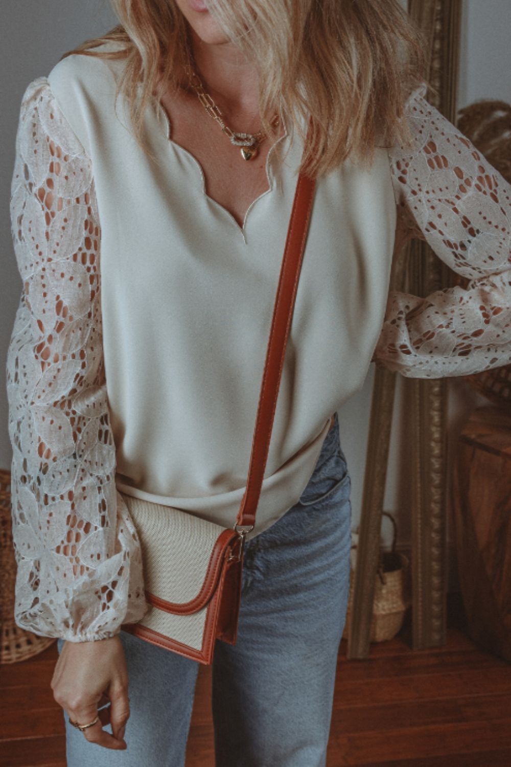 V Neck Lace Balloon Sleeve Blouse