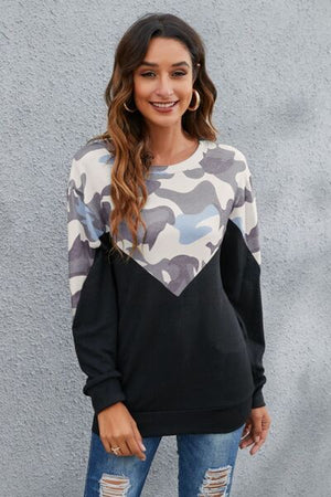 Camouflage Round Neck Long Sleeve Sweatshirt